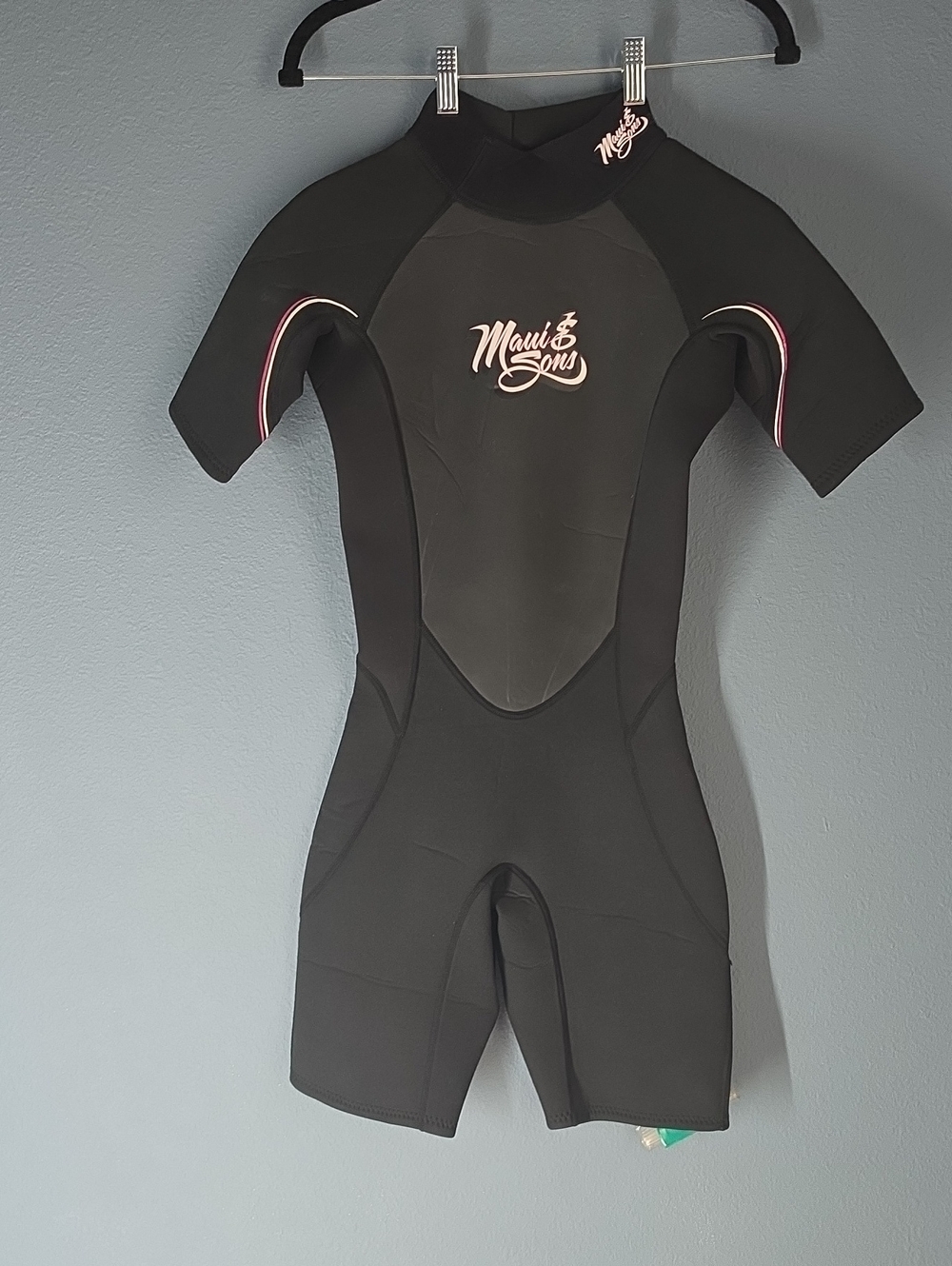 Maui and Sons Black Shorty Wetsuit with Pink Trim